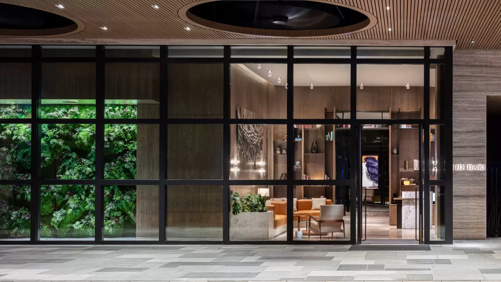 The-Hari-HK-Hotel-Entrance_web