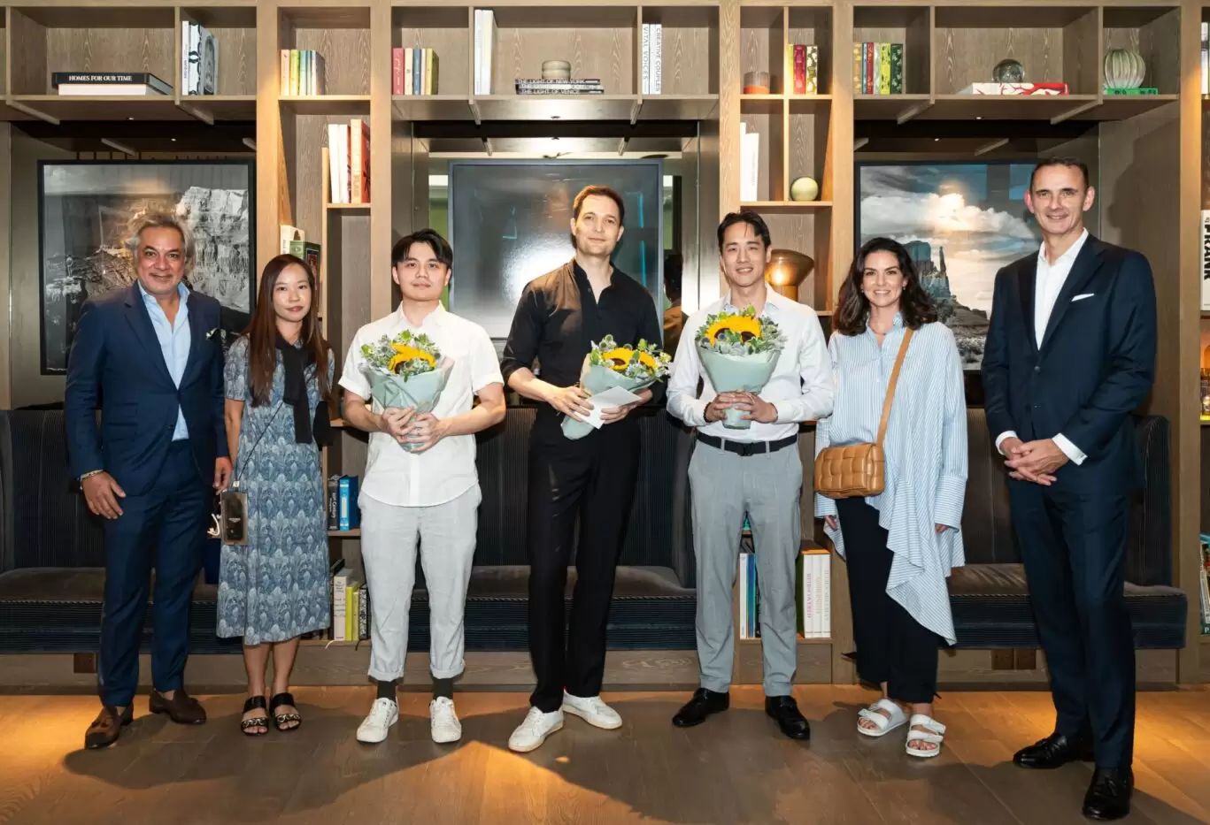 The Awards Ceremory_1