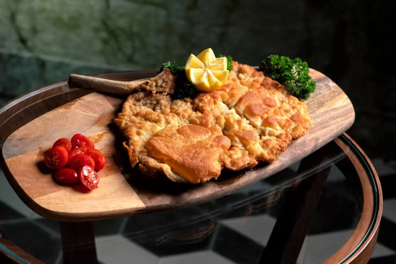 The Hari HK – Lucicola – La Cotoletta alla Milanese-min