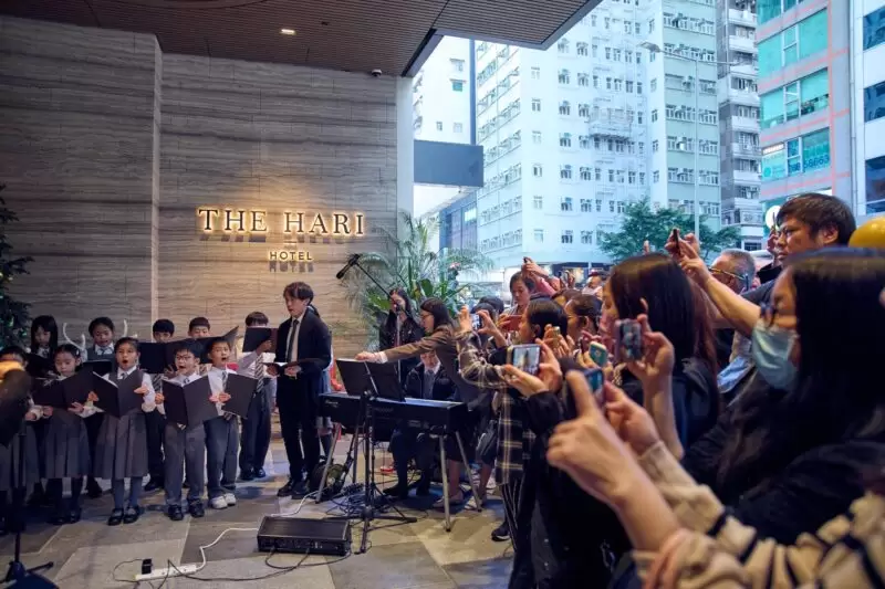 Christmas-2312-220-min