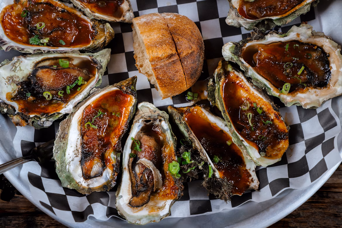 photo-1667800761748-eaa8ec583b8f