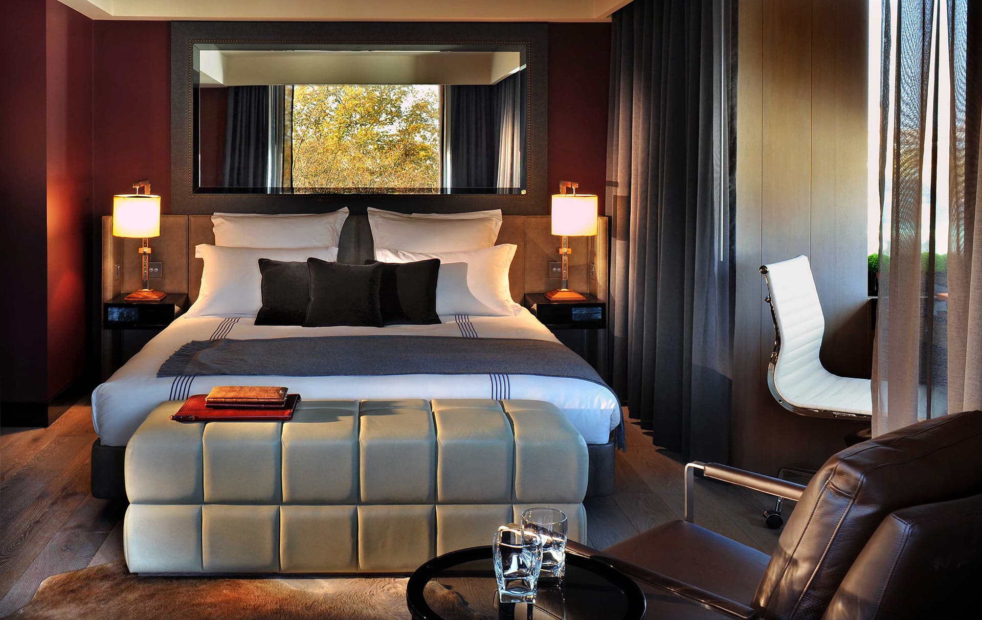 Rooms and Suites Belgravia, London Luxury At The Hari