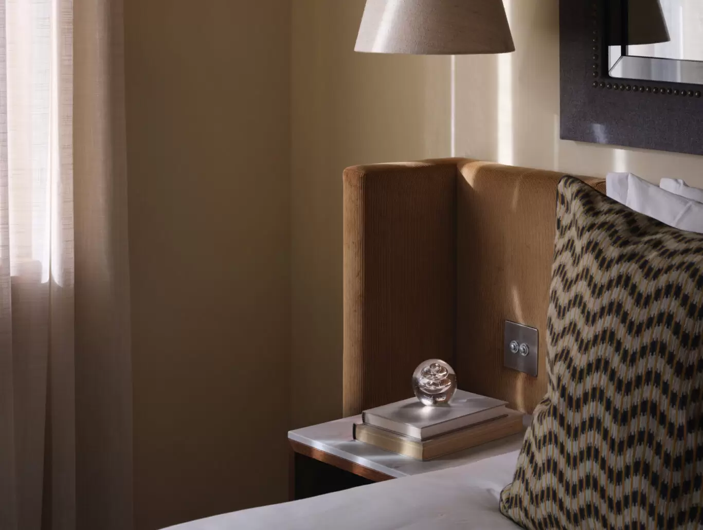 King Deluxe_Details (04)