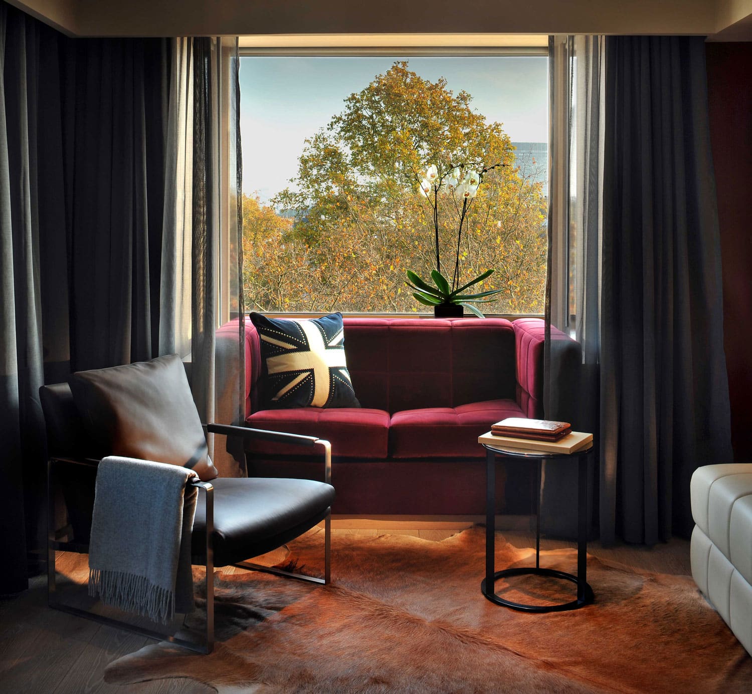 Rooms and Suites Belgravia, London Luxury At The Hari