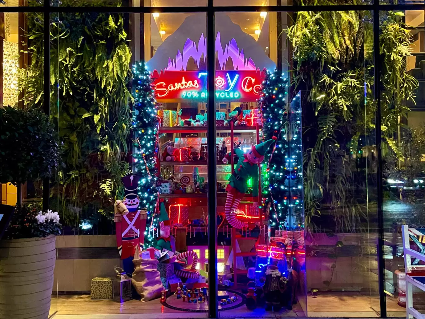 The Hari Christmas Window Display