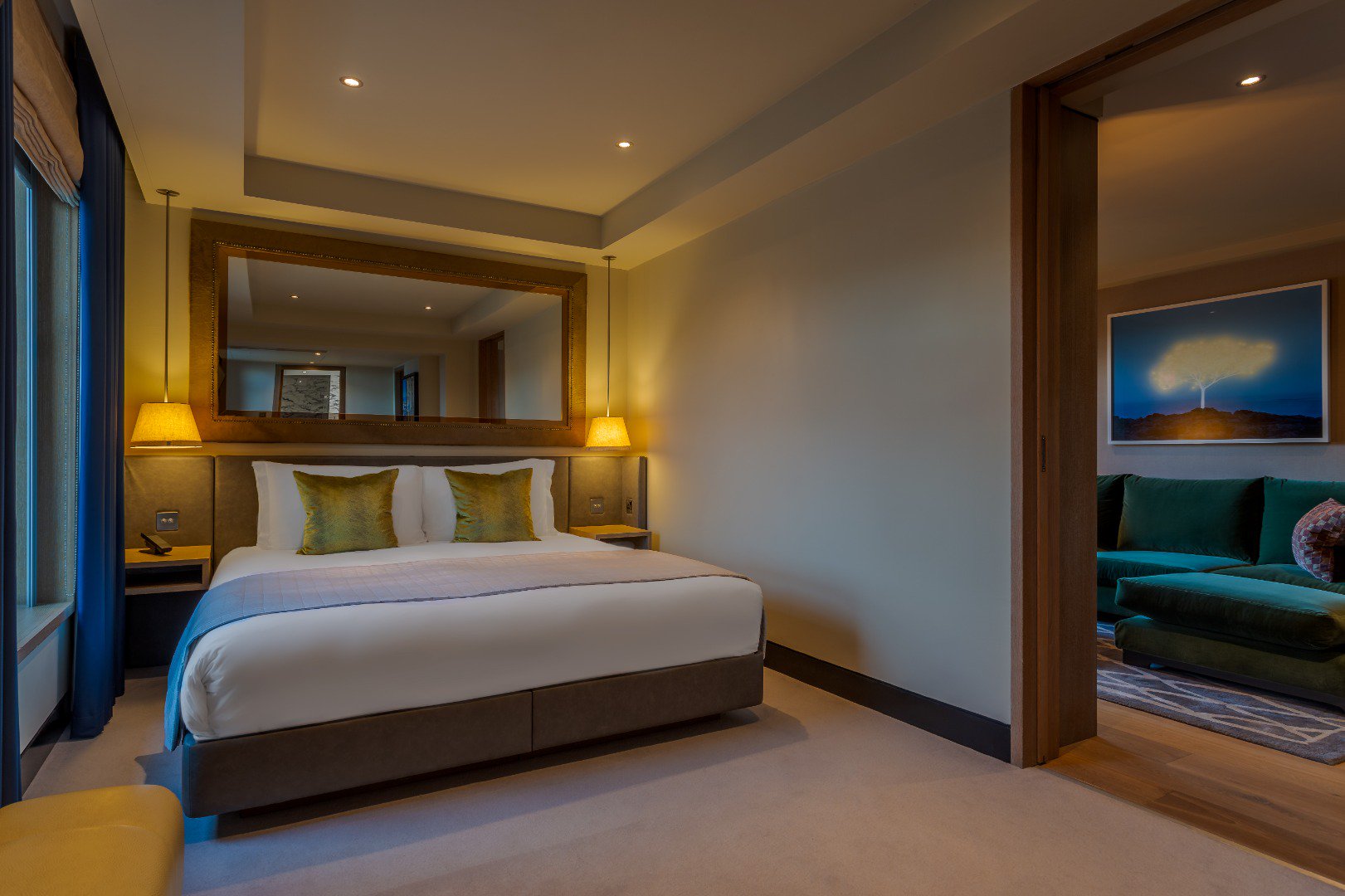 Rooms and Suites Belgravia, London Luxury At The Hari