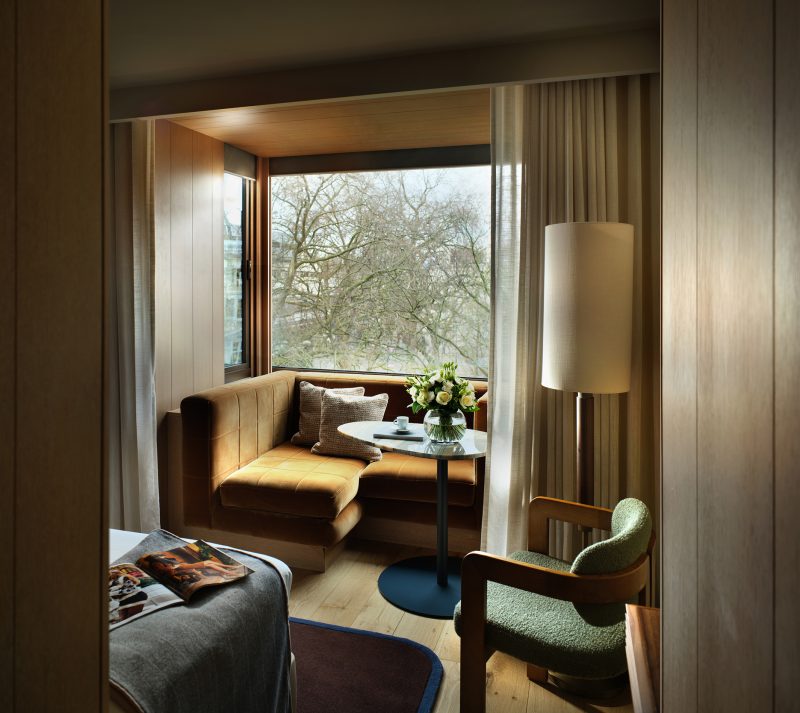 King Premium_Banquette Seating (02)