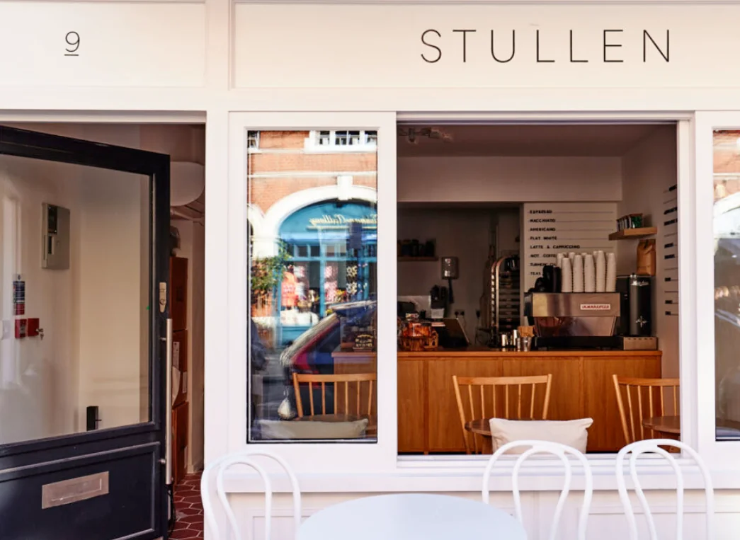 Stullen outside by Stullen