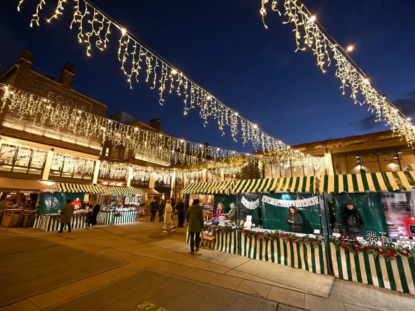 General views of the pop-up market in Eccleston Yards during the ‘Belgravia Aglow’ event in London. Wednesday November 15, 2023. PA Photo – Jeff Spicer (2)