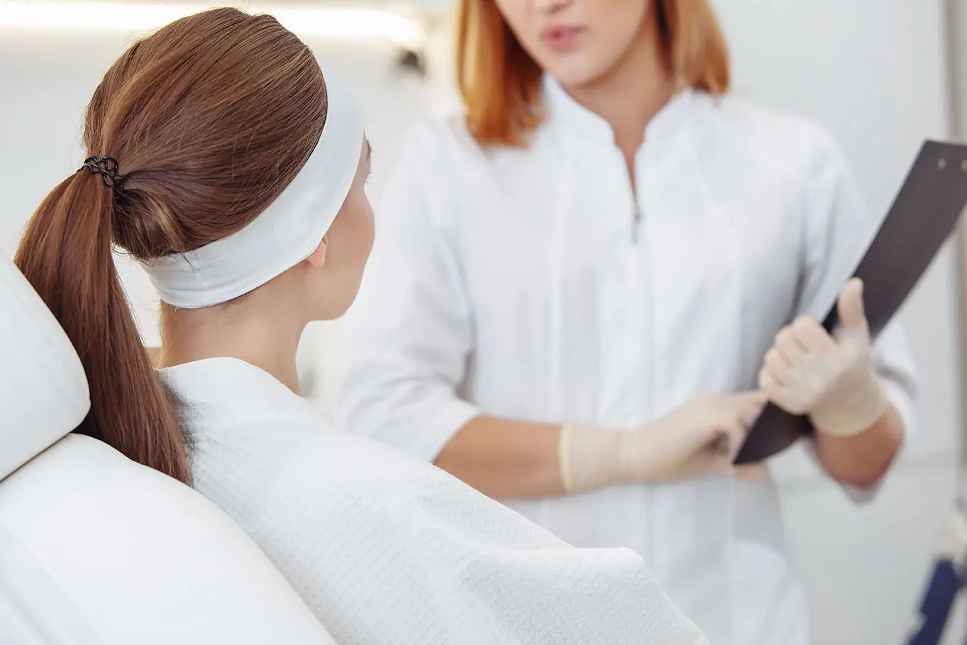 shutterstock_1389715202_NURISS_SKINCARE_JOURNEY_STEP_ONE